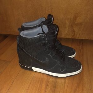 Nike hightop Sneakers